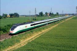 Un treno italiano in movimento